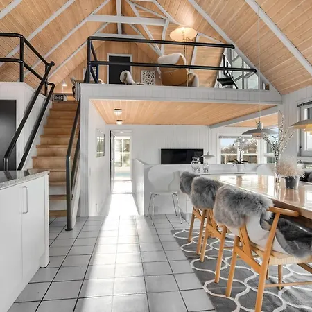 Holiday home Lovely In *