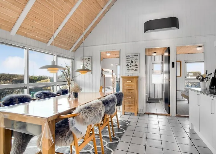 Ferienhaus Lovely In